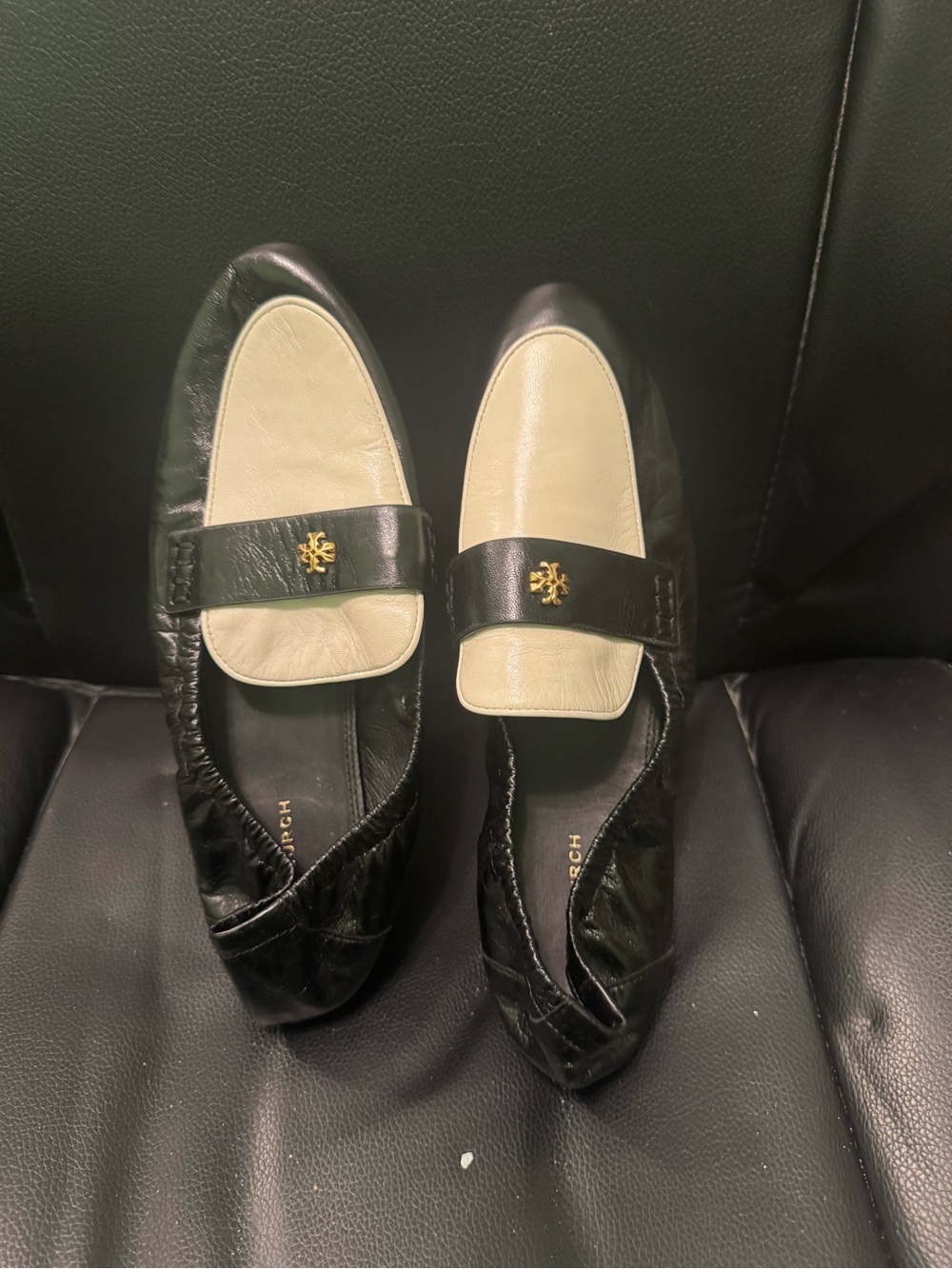 Tory Burch Balet Black and Cream Leather Loafers